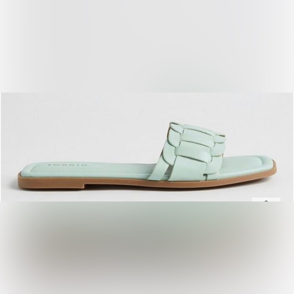 Torrid 9WW Mint Single Band Slide NWT - Picture 4 of 11